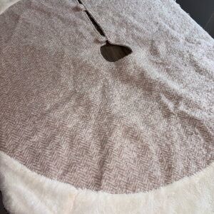 Pink and White Herringbone Christmas Tree Skirt